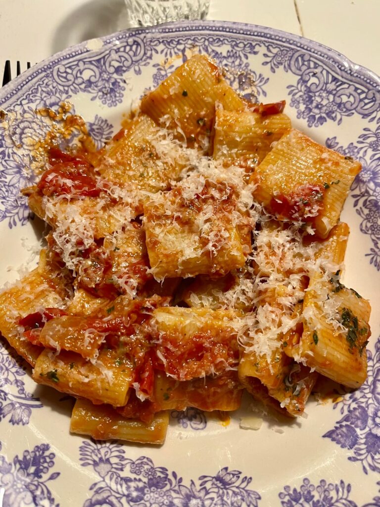Paccheri with tomato sauce