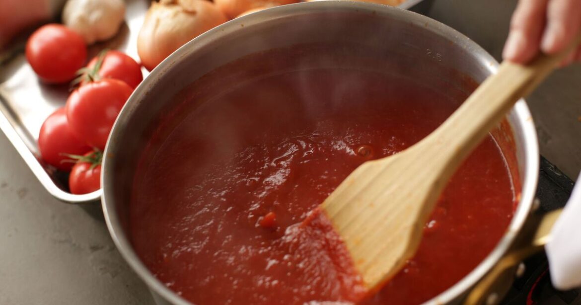 How to make tomato sauce more flavourful with 3 tips from Italian chef How to make tomato sauce more flavourful with 3 tips from Italian chef