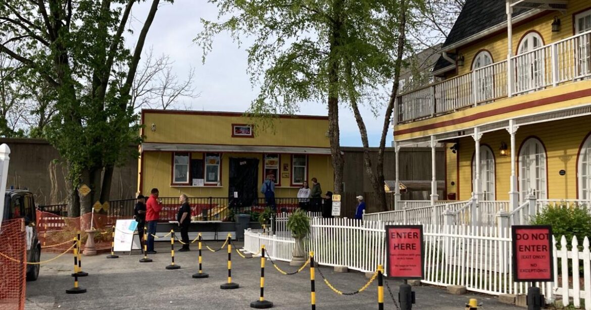 ‘End of my era’ | Clarksville ice cream shop owner looks to sell, retire after 10 years | Local News 'End of my era' | Clarksville ice cream shop owner looks to sell, retire after 10 years | Local News