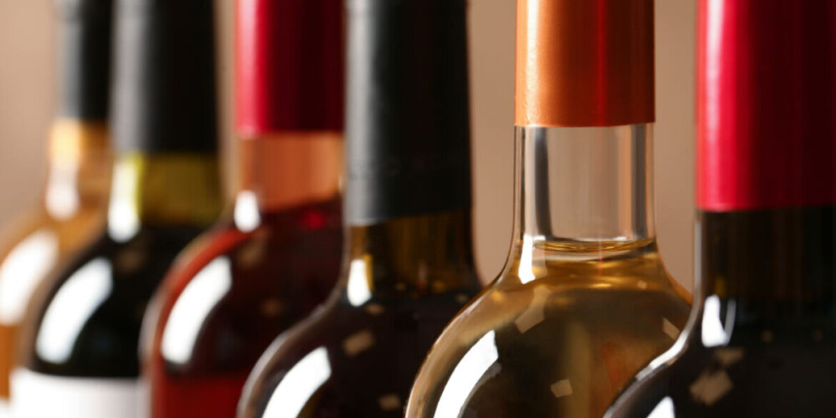 Lidl’s €0.01 rosé wine sparks outrage among French winegrowers Lidl's €0.01 rosé wine sparks outrage among French winegrowers