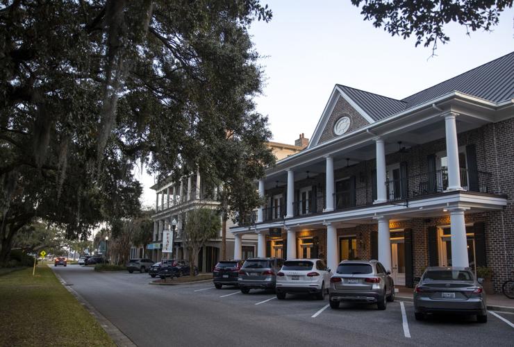 Vinea Courtyard Kitchen now open11.JPG