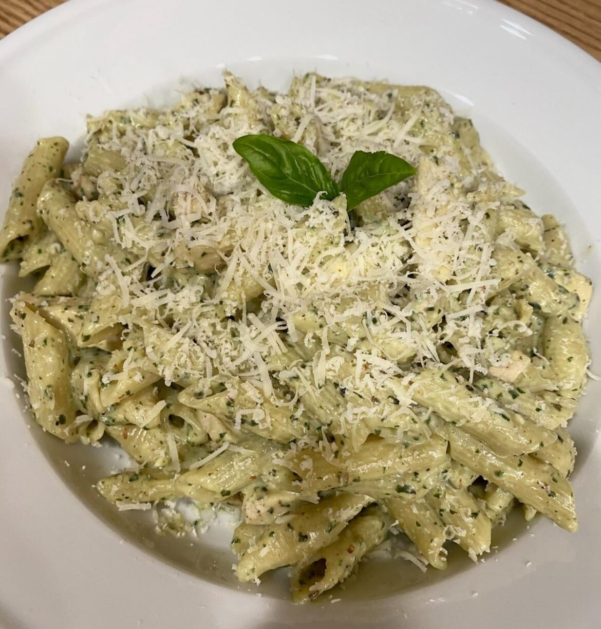 Creamy pesto penne