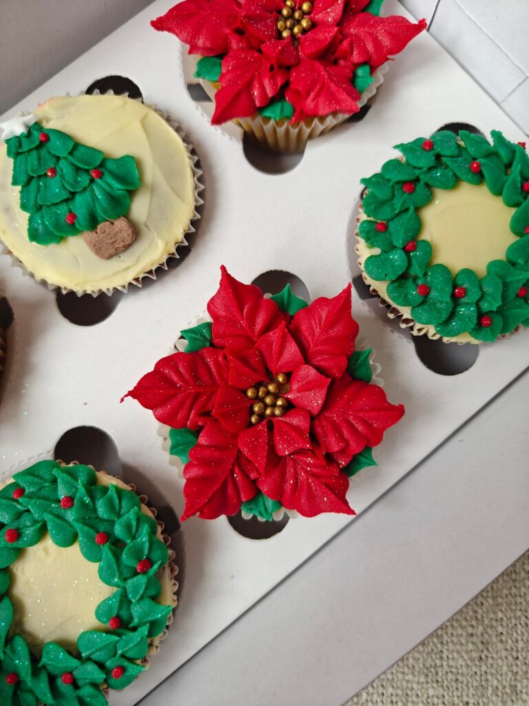 Christmas Cupcakes for the family!