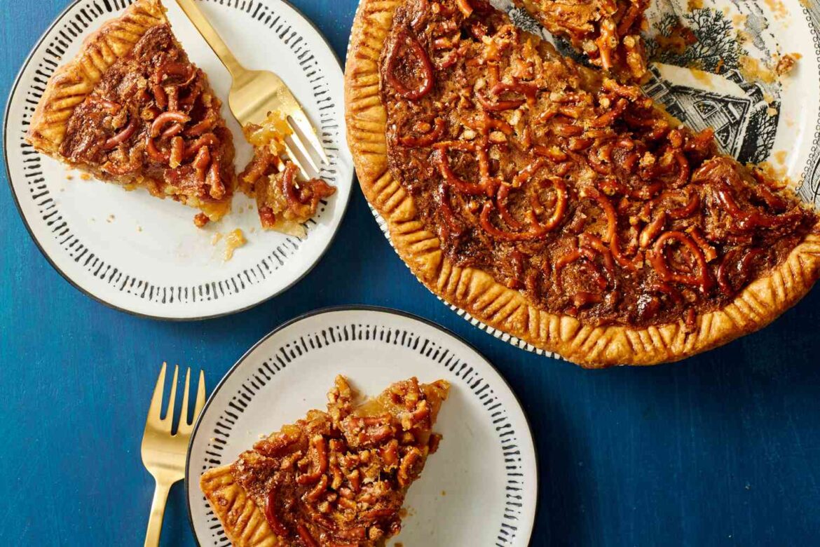 The 18 Best Christmas Pies to Bake This Holiday Season The 18 Best Christmas Pies to Bake This Holiday Season