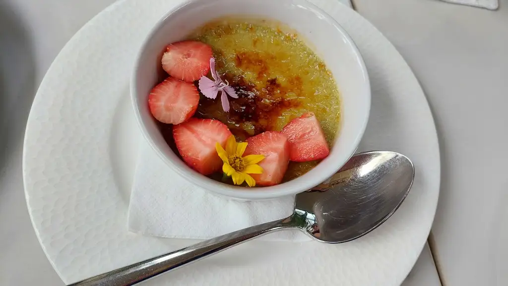 Pistachio Creme Brulee menu at Joelle, in the Senopati area, South Jakarta, Saturday (11/10/2025),