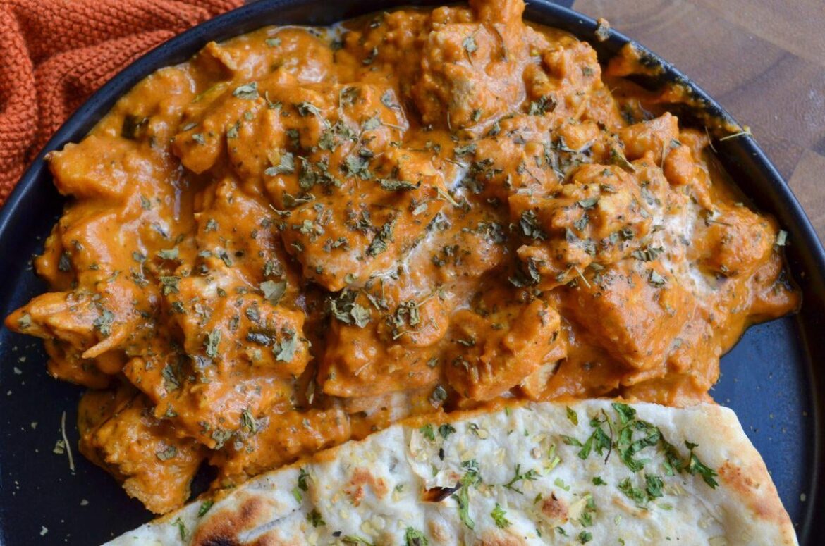 Butter chicken with Butter Naan [I ate]