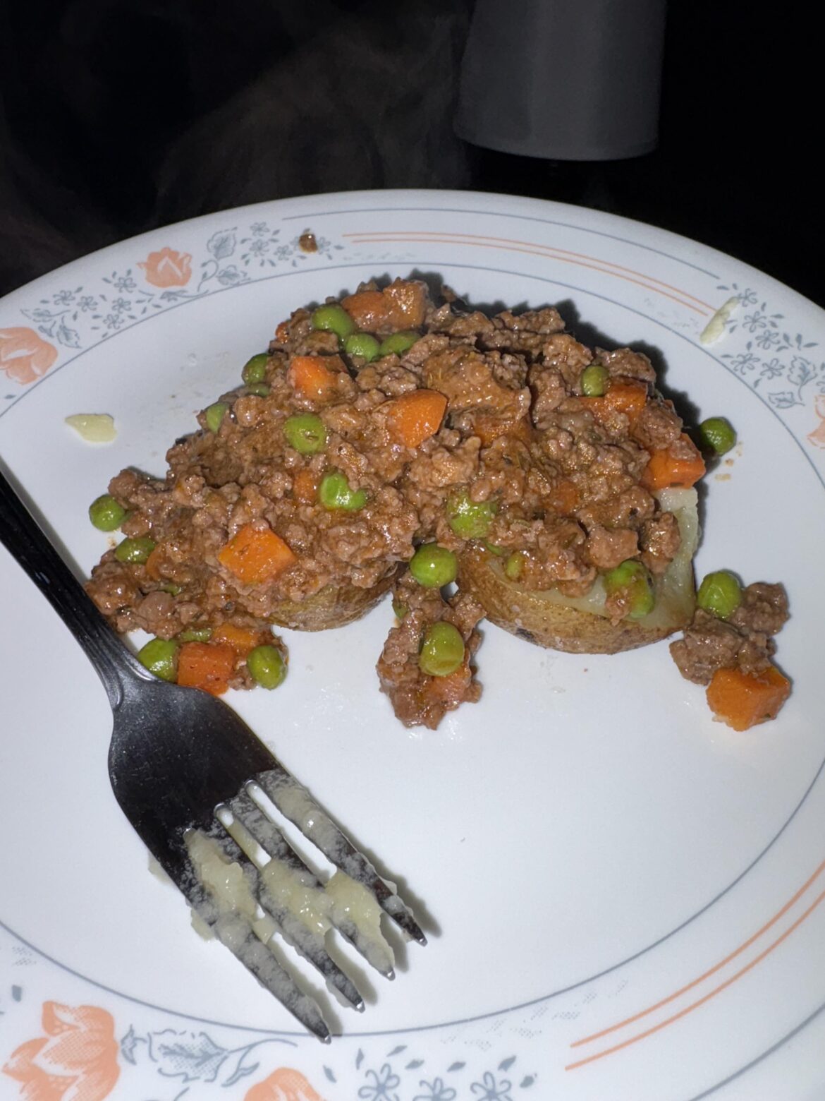 Baked Potato with Shepherds Pie filling ~ 450 cals