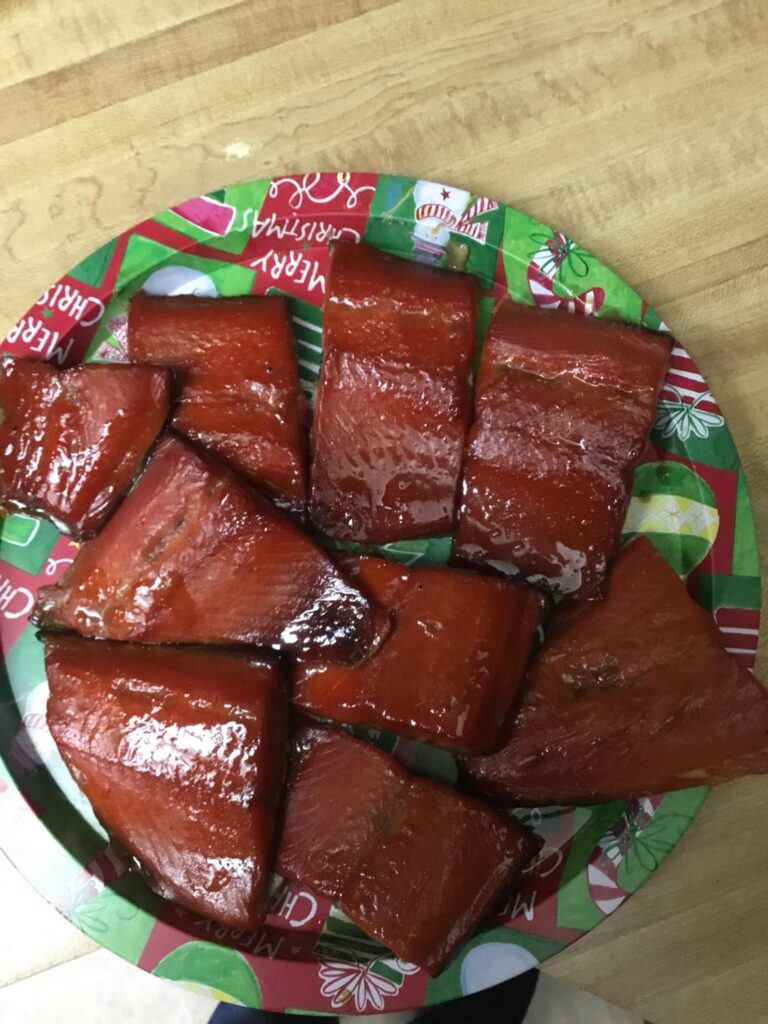 Smoked salmon on the kettle