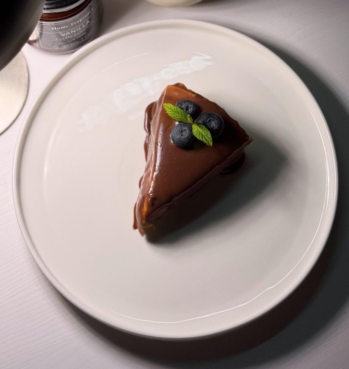 Looks innocent, but hiding a crunchy Kataifi and Pistachio cream filling inside. Looks innocent, but hiding a crunchy Kataifi and Pistachio cream filling inside.