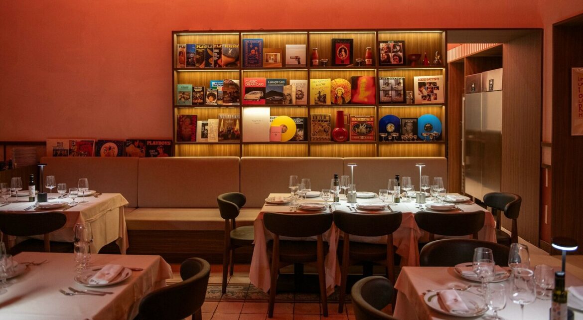 A Culinary Haven in Naples A Culinary Haven in Naples