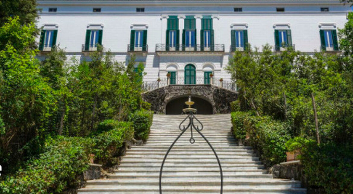 Exploring the Bourbon Legacy in Naples