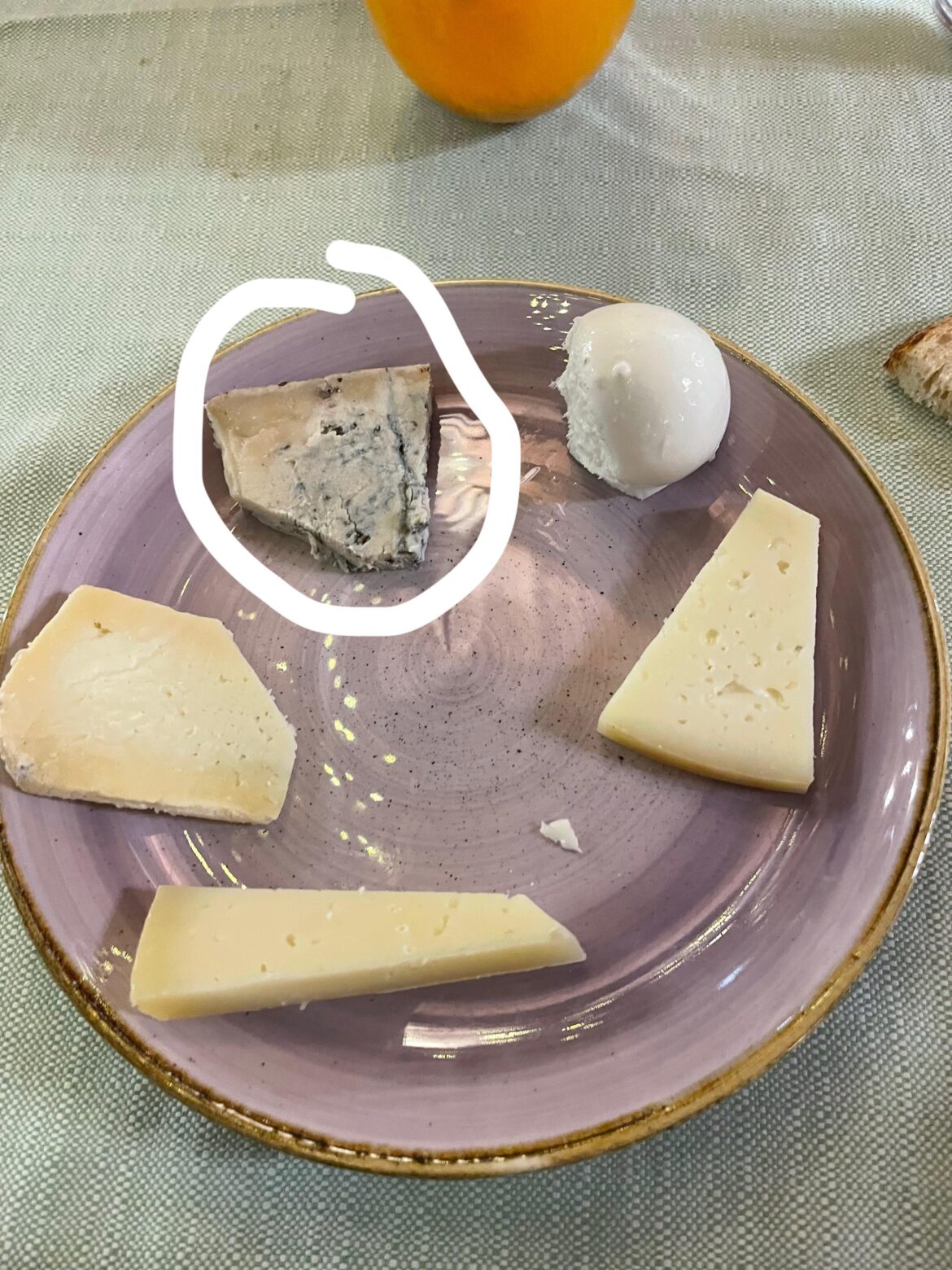 Mouth numbing cheese