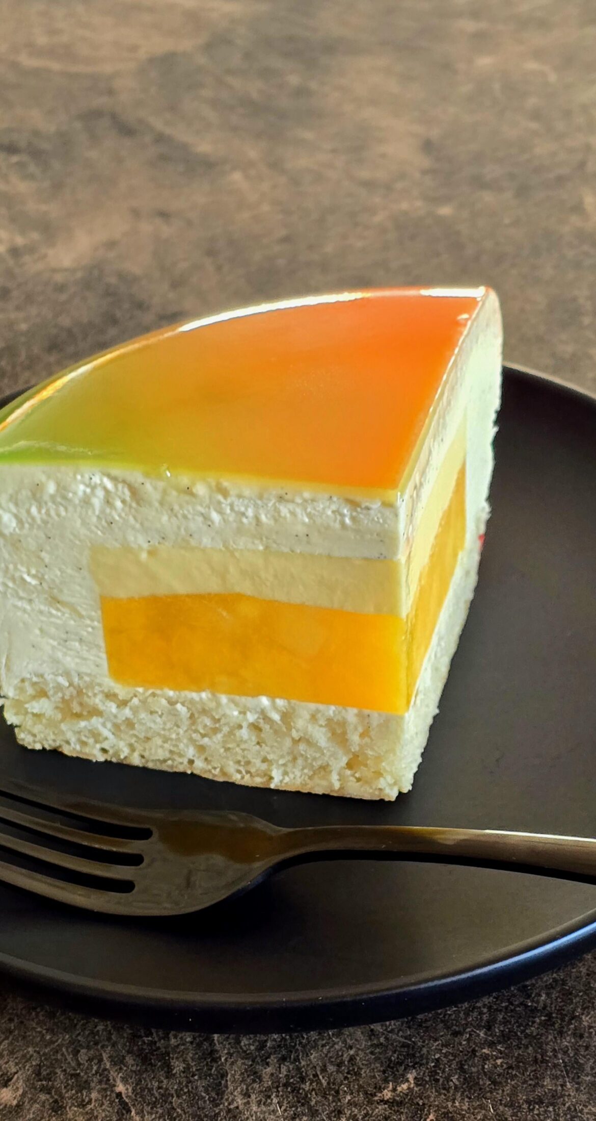 Mango vanilla entremet