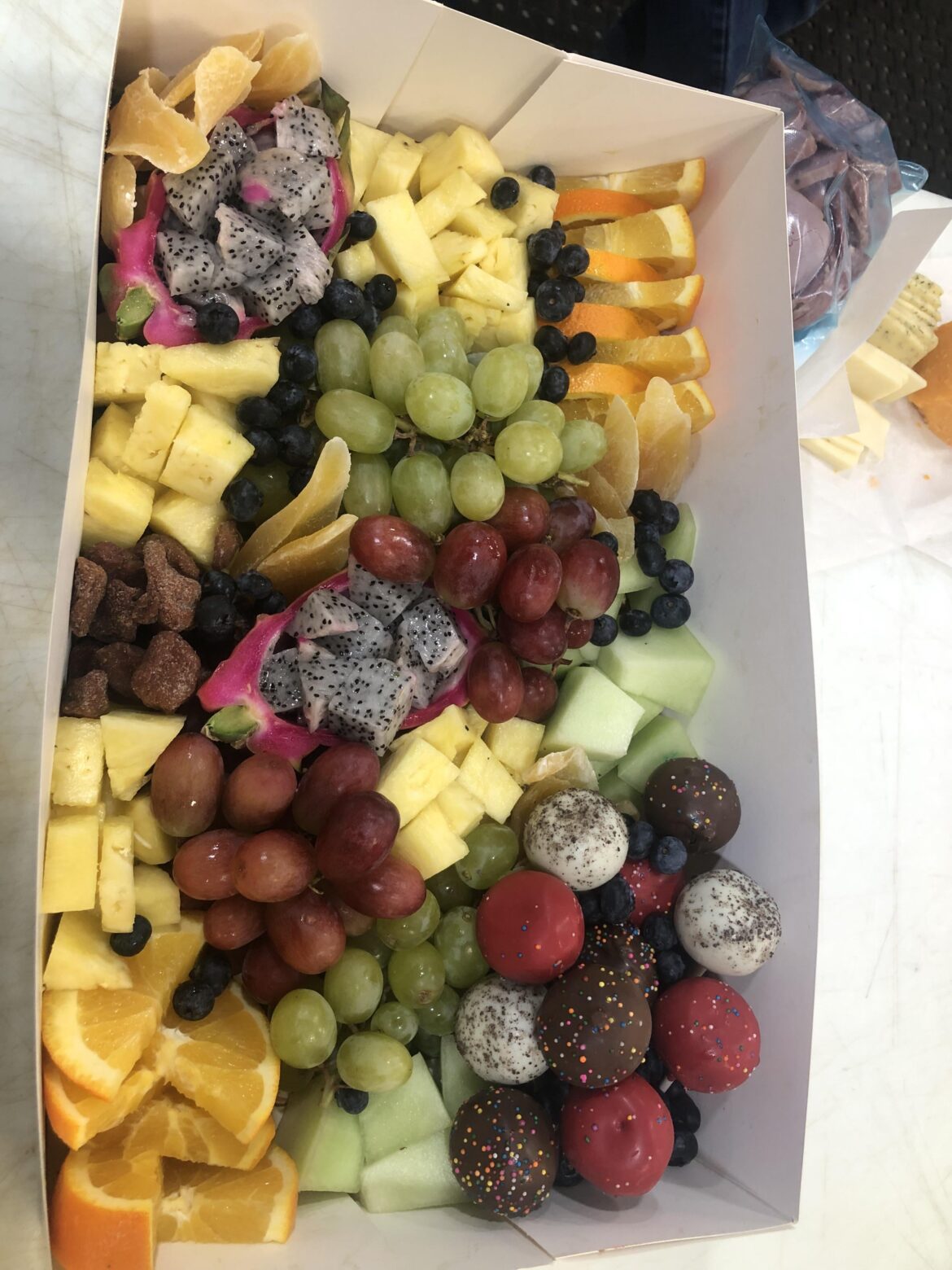 Fruit only with cake pops 🤷‍♀️