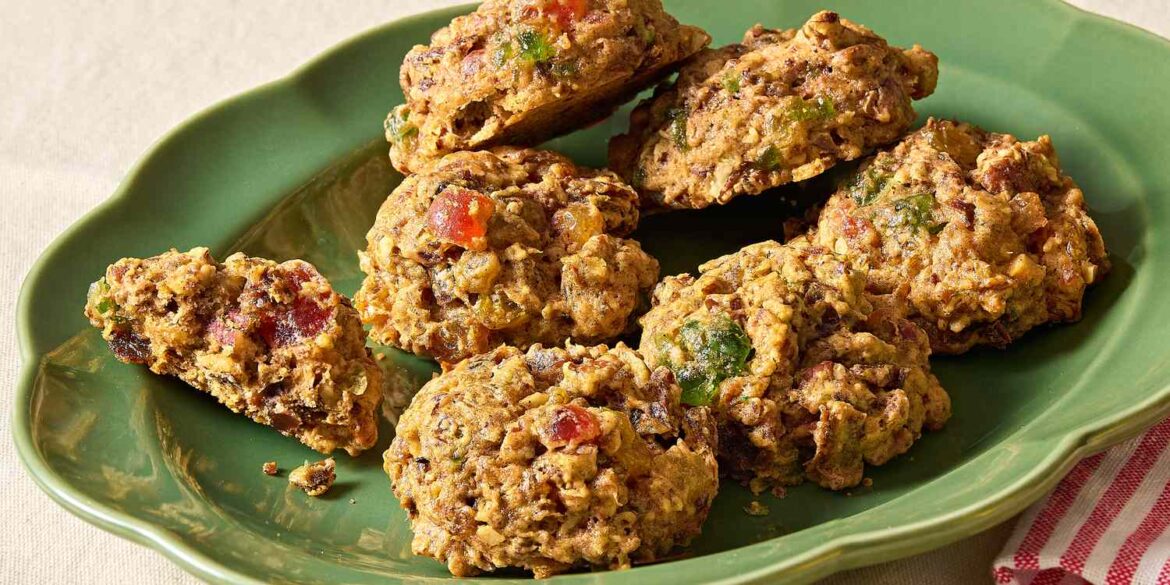 20 Cozy Dessert Recipes To Instantly Get You Into the Holiday Spirit