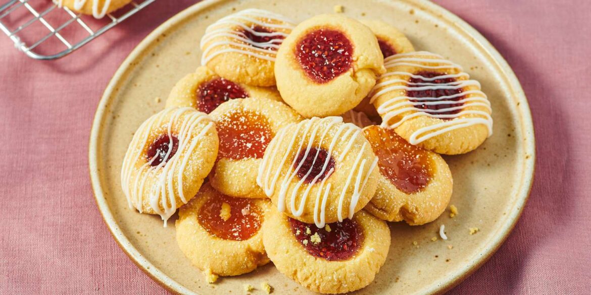 18 Vintage Christmas Cookies That Never Go Out of Style