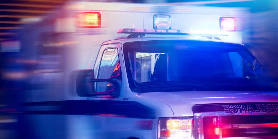 Car crashes into front of food mart in Spartanburg County Car crashes into front of food mart in Spartanburg County