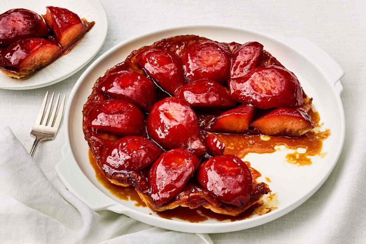 8 Sweet and Savory Tarte Tatin Recipes 8 Sweet and Savory Tarte Tatin Recipes