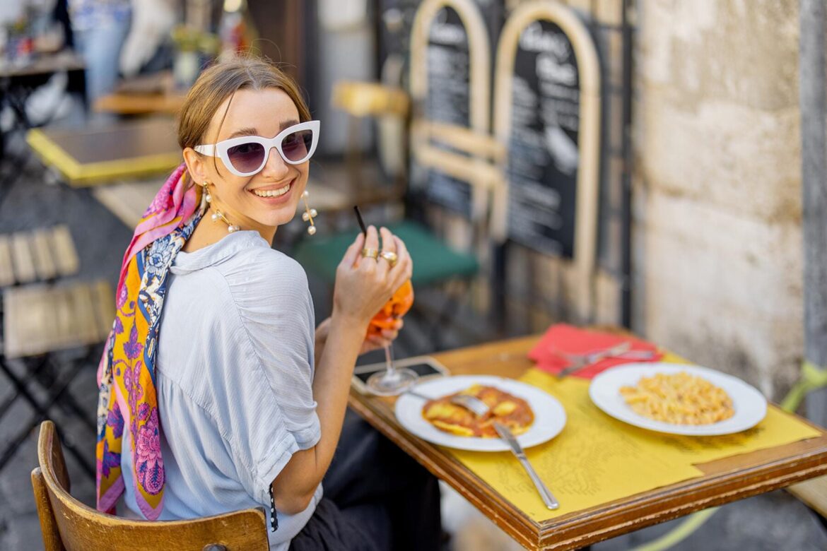 Here’s How to Spot a Tourist Trap Restaurant in Italy Here's How to Spot a Tourist Trap Restaurant in Italy