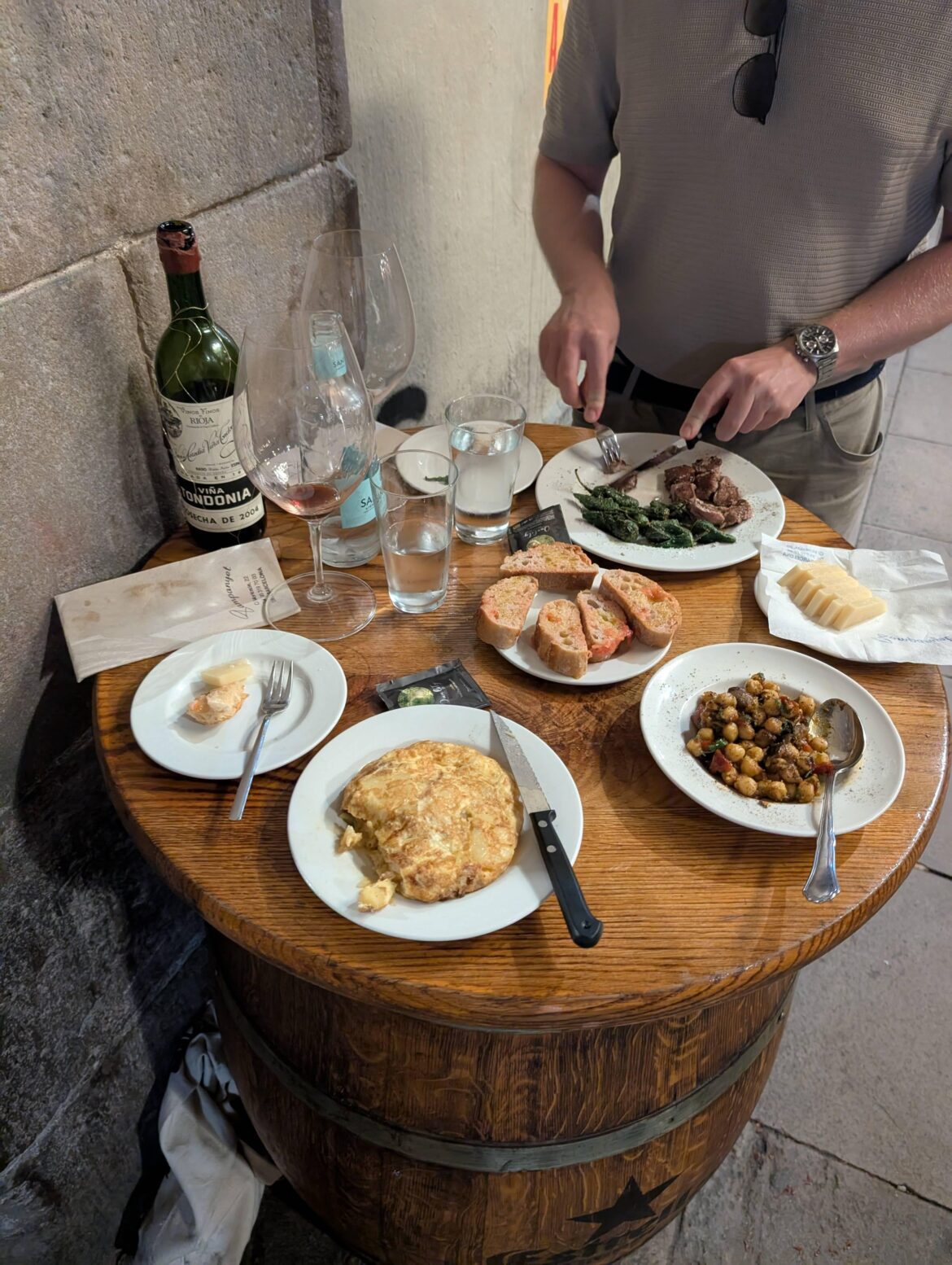 Drinking a little Gran Reserva outside in Barcelona