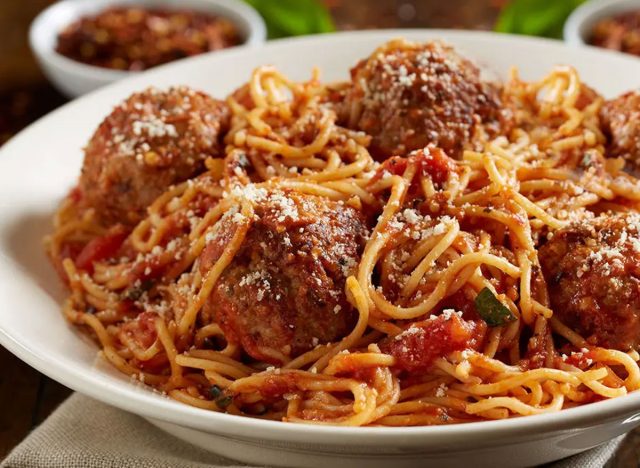 Jumbo Spaghetti and Meatballs