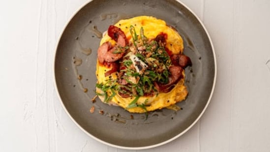 Christmas Morning Ham & Veggie Omelette(Freepik)