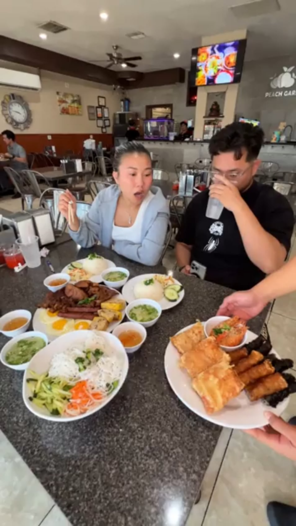 COM TAM DAO VIEN - westminister