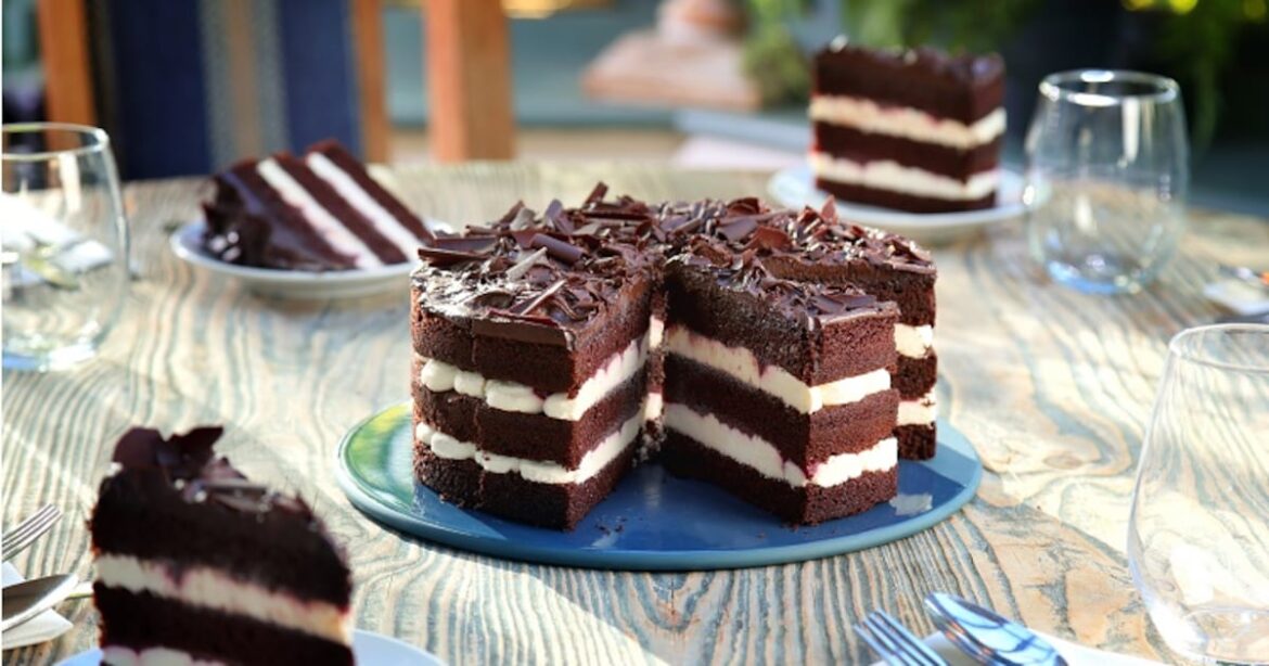 Mademoiselle Desserts Group acquired in €900m deal