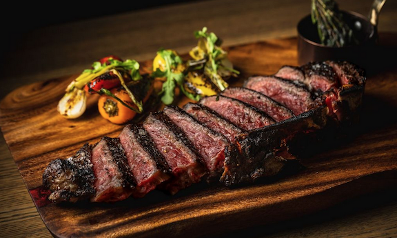 SAVOR ‘Hot Holidays,’ food trivia and a new Bucktown steakhouse SAVOR 'Hot Holidays,' food trivia and a new Bucktown steakhouse