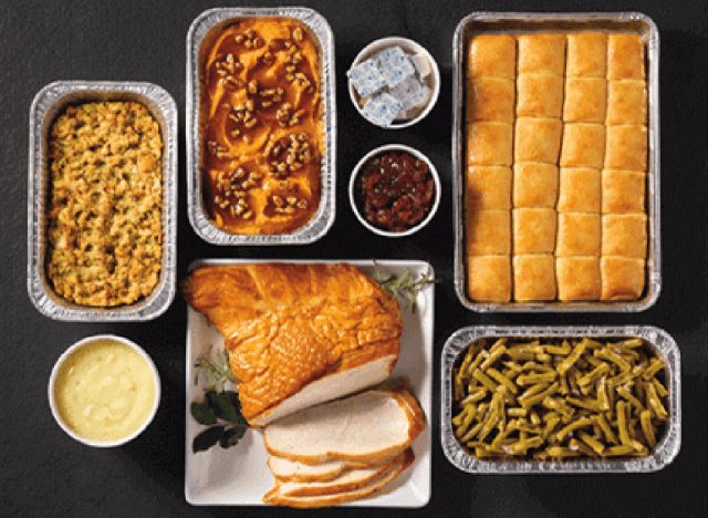 Thanksgiving Heat & Serve Family Dinner