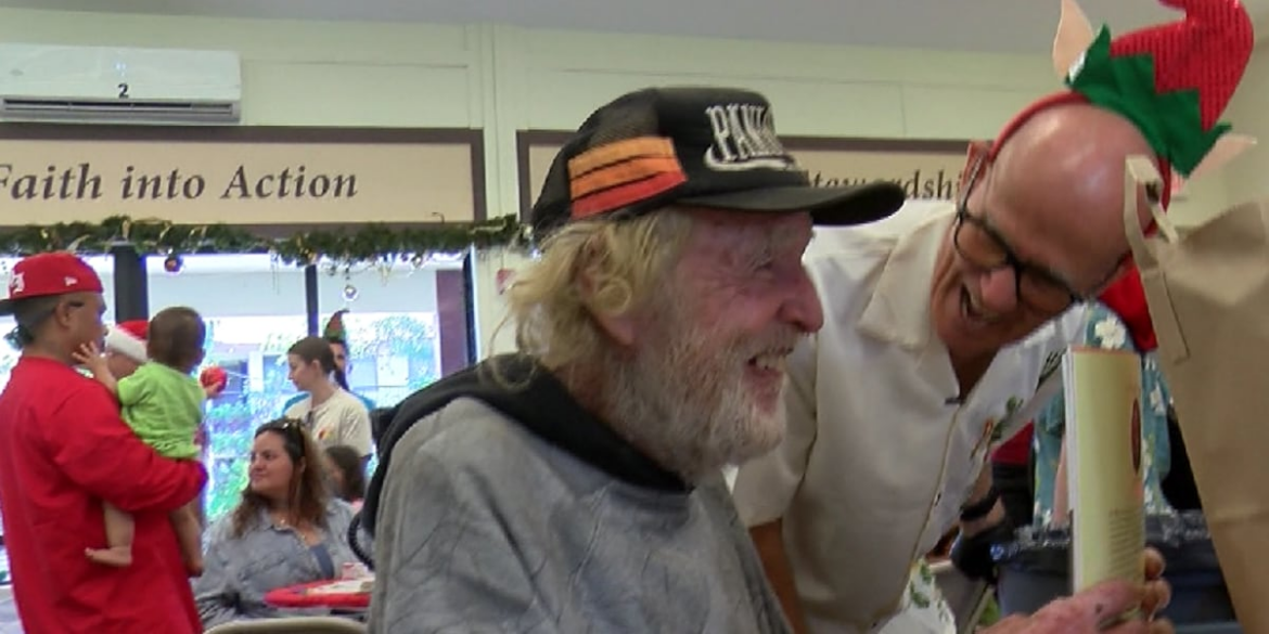 Church volunteers on Maui serve nearly 400 meals during Christmas tradition