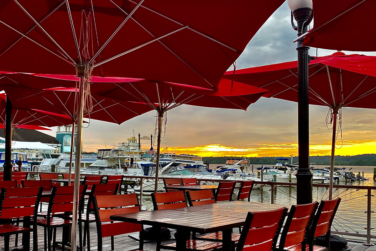 Outside seating at Vola's Dockside Grill
