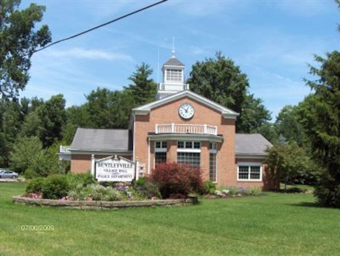 Driver raises a few red flags — including the wine: Bentleyville Police Blotter Mostly Sunny