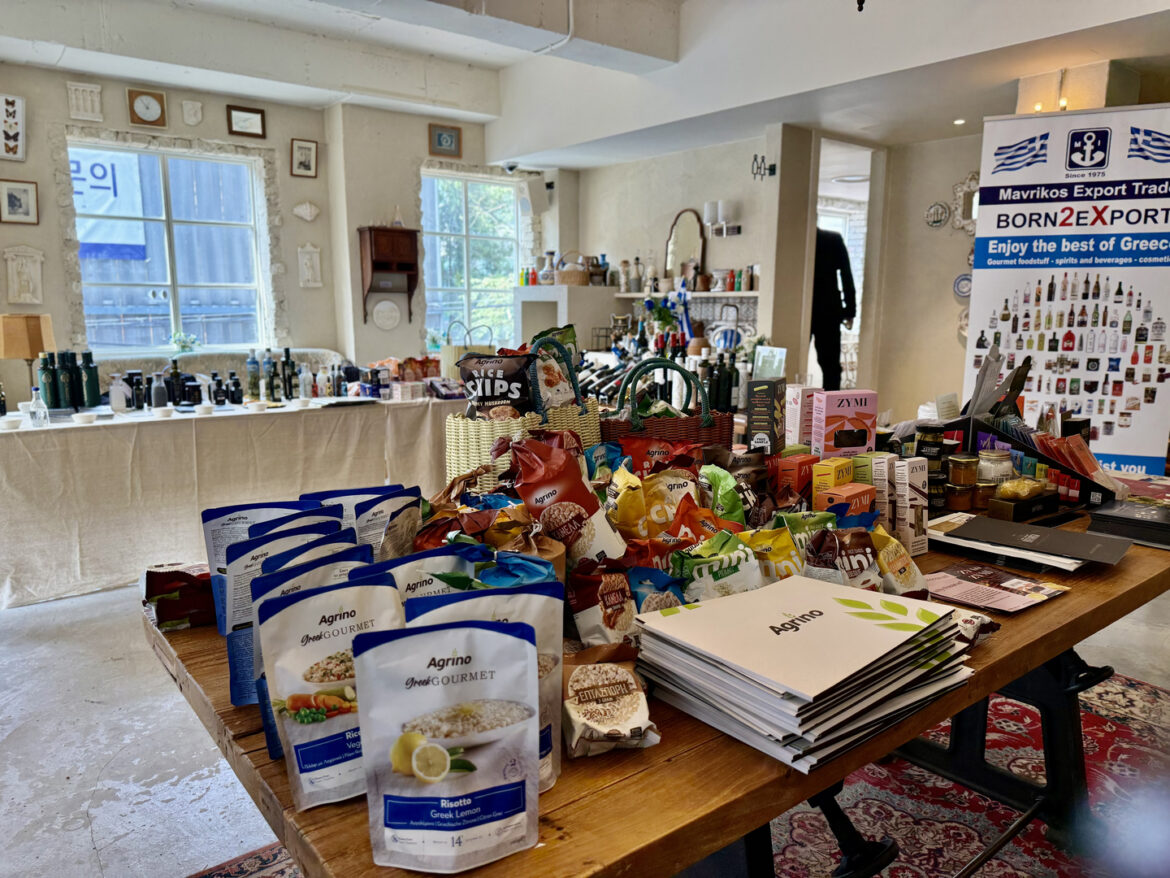 Greek-origin food products are displayed to promote Greek snacks, dairy products, wine and olive oil at an event held in a restaurant in southern Seoul on Oct. 30. [LEE SOO-JUNG]