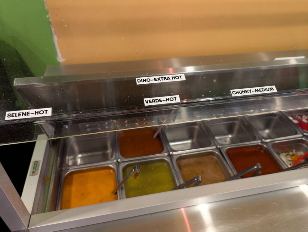 Has anyone tried the "Dino" salsa at Tacos Selene (Denver)