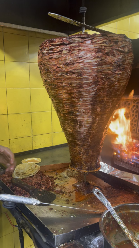 Al pastor quesatacos