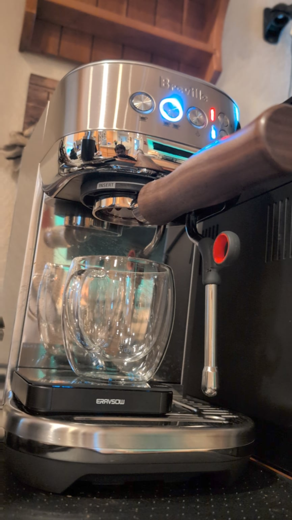 [Breville Bambino plus] Why am I getting a very big foamy drop at the end ?