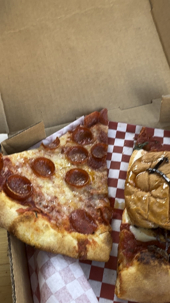 Pizza sandwich -Corgi Scooby doo style