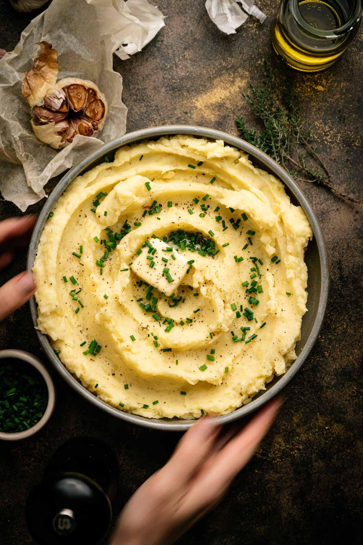 Almond Milk Mashed Potatoes (Roasted Garlic)