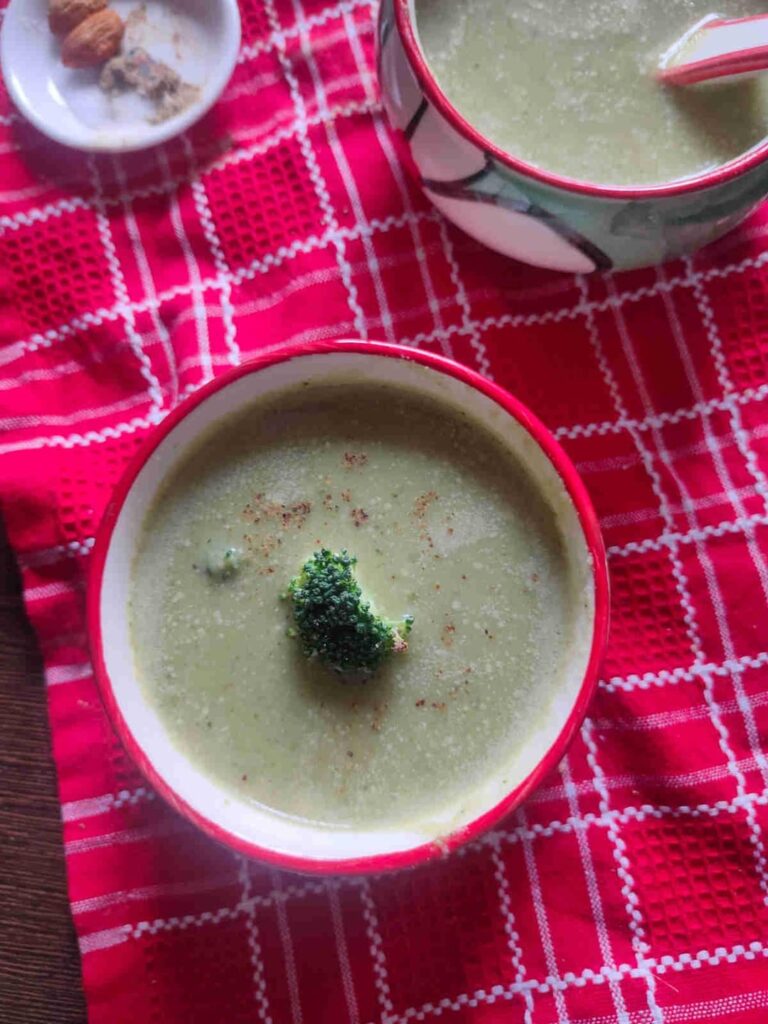Easy Broccoli Almond Soup