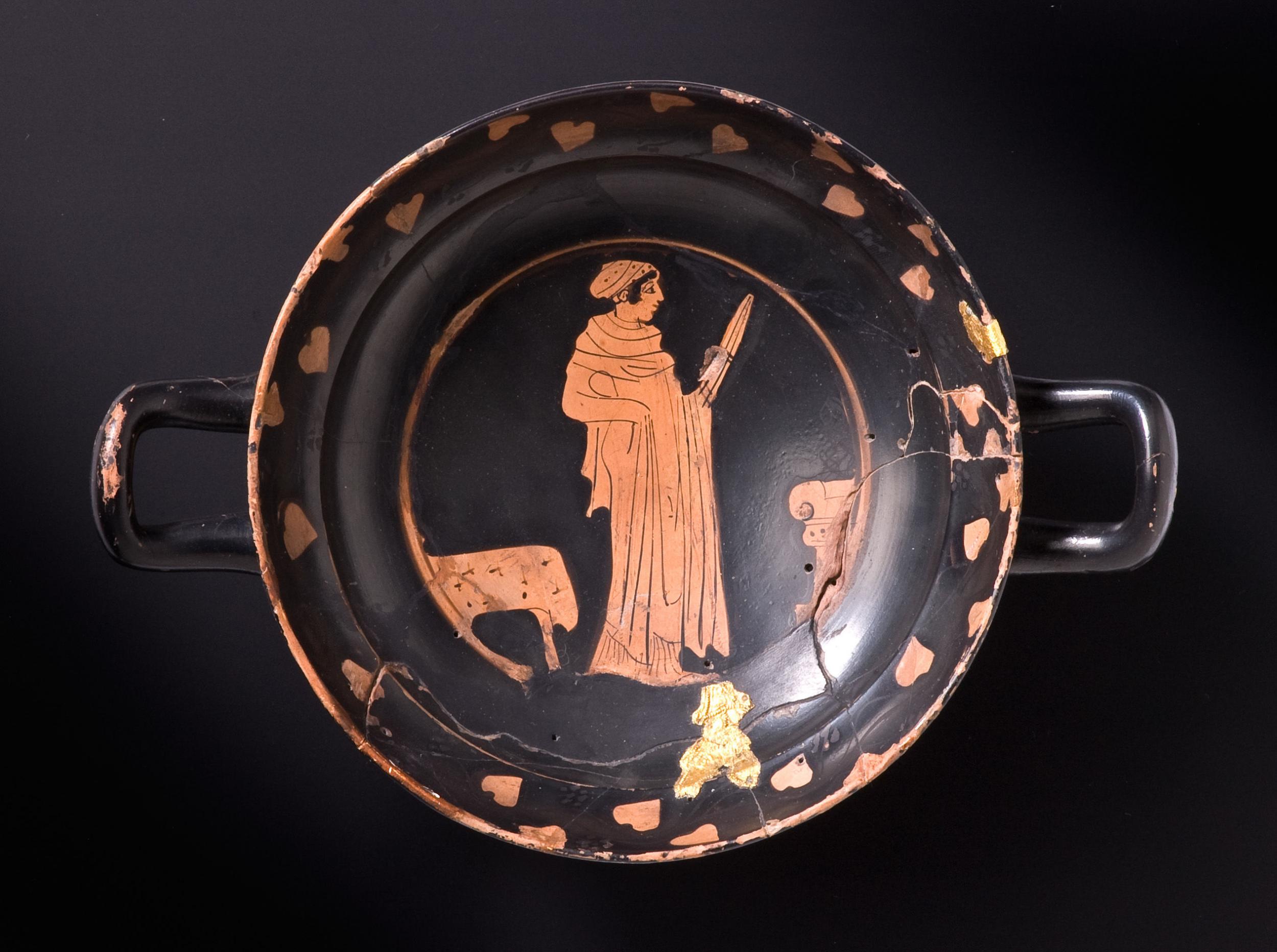 Pictured is a Greek drinking cup from the early Celtic period. This vessel is similar to those whose pottery fragments were found in the Celtic settlement on the Mont Lassois