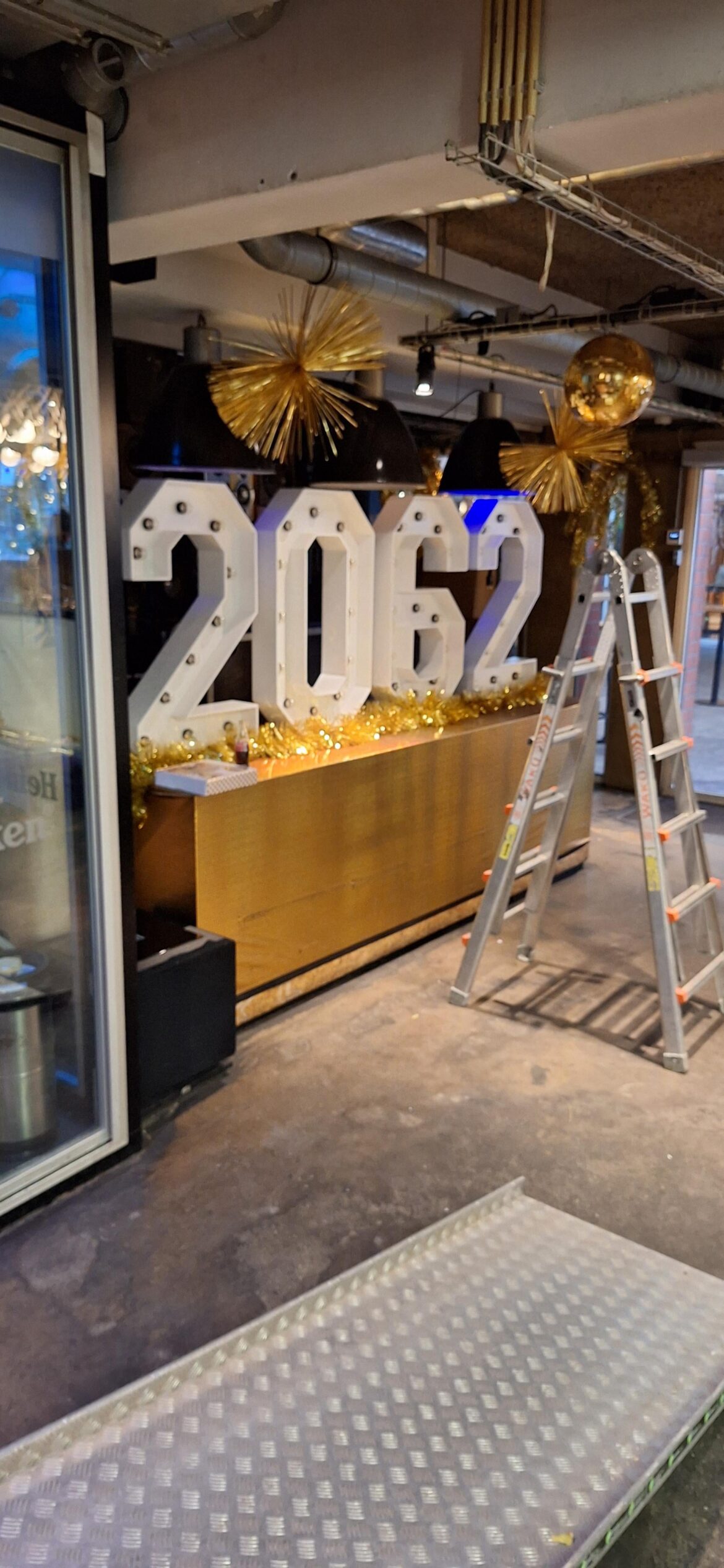 Doing some mise while the lads are setting up for tonight. Should i tell them?