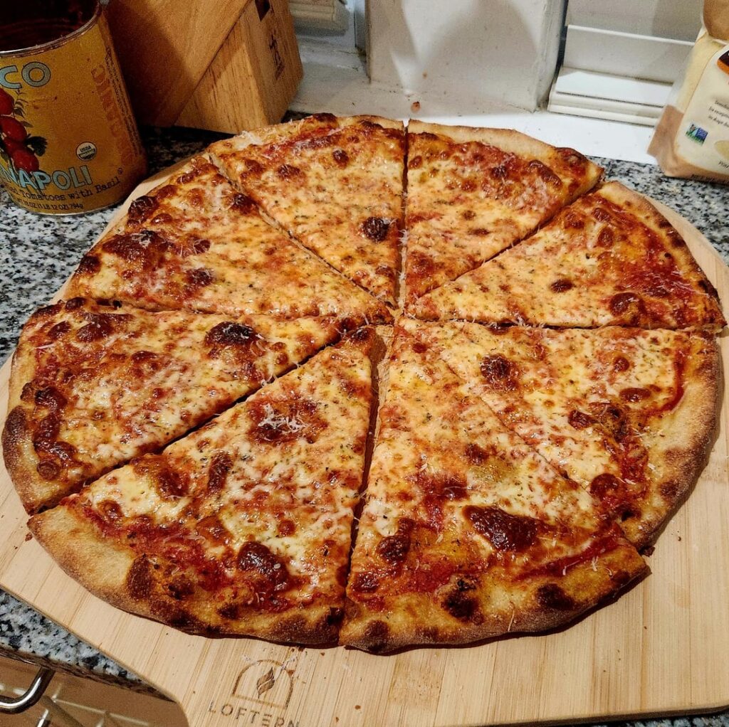 Best way to close out the weekend is with some pizza