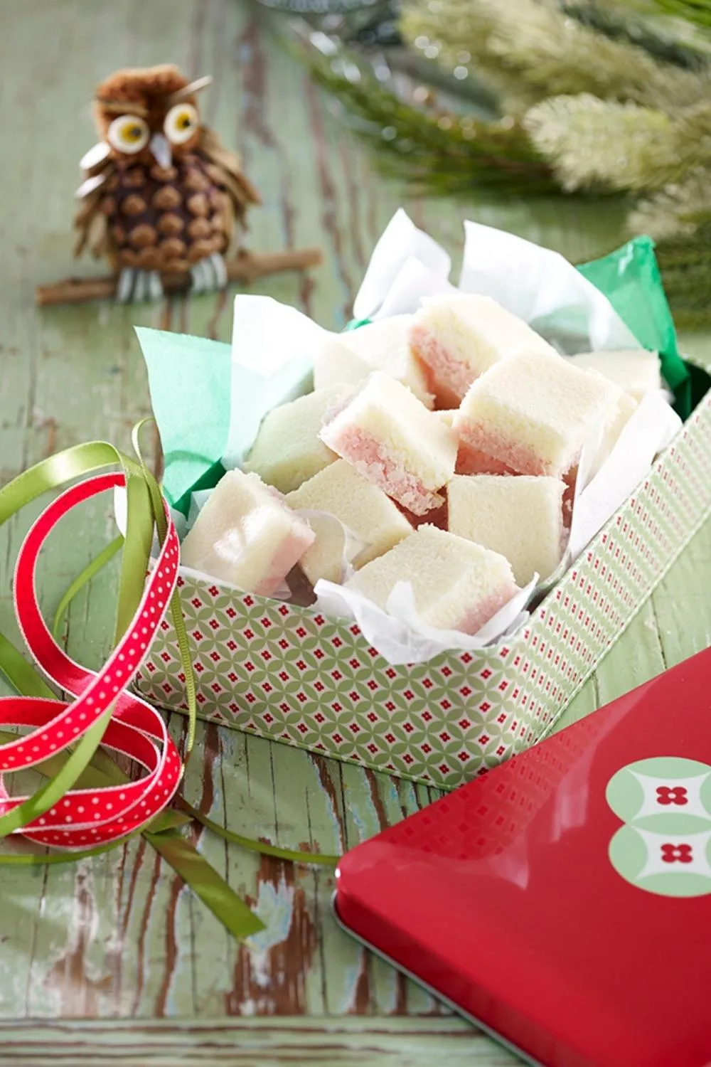 Strawberry coconut ice