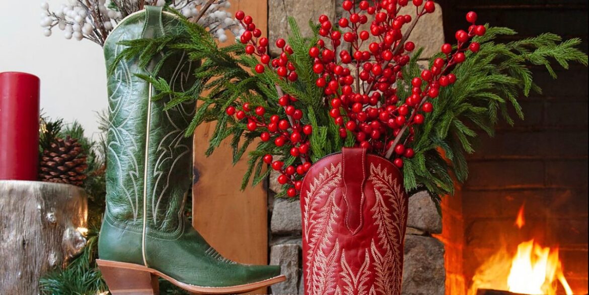 Here's How to Decorate Your Home for a Cowboy Christmas