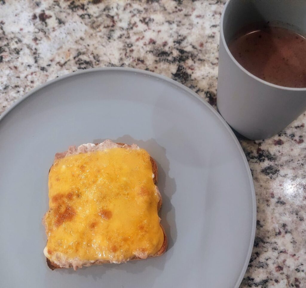 Cottage Cheese Tuna Melt/Choc Milk: comfort classic 45g protein 414k cals