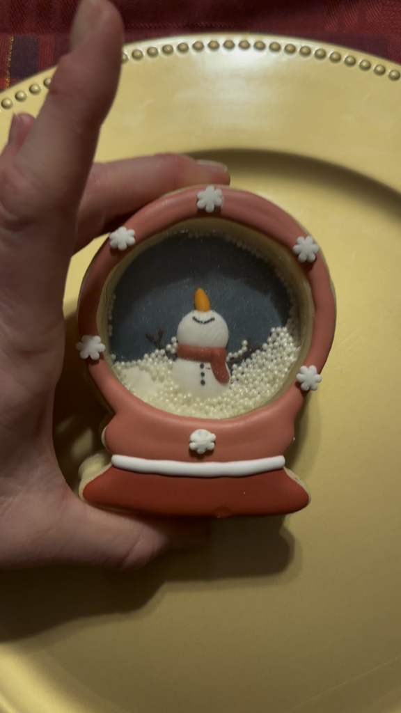 I finally made the snow globe sugar cookies I’ve been thinking about for years! The verdict: too much work! I finally made the snow globe sugar cookies I’ve been thinking about for years! The verdict: too much work!