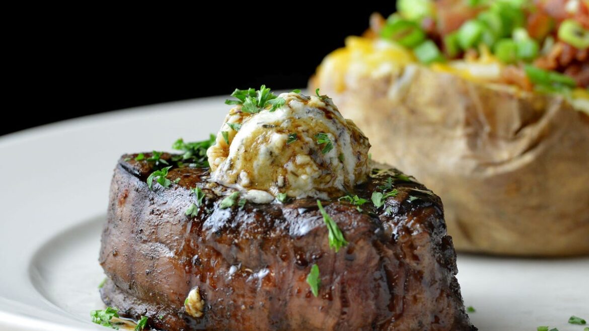 New Year’s Eve dinner, reservations in Louisville for 2025 New Year's Eve dinner, reservations in Louisville for 2025