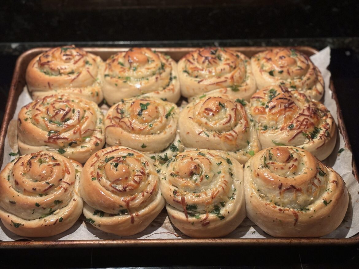 garlic bread rolls
