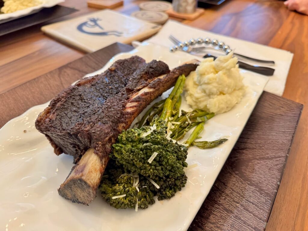 Plate short ribs for a late Lunch